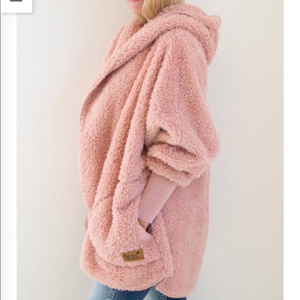 NWT Nordic beach wrap